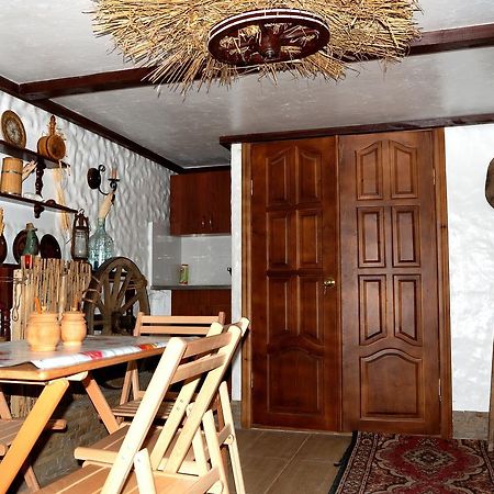 Hotel U Olgi à Trouskavets Extérieur photo