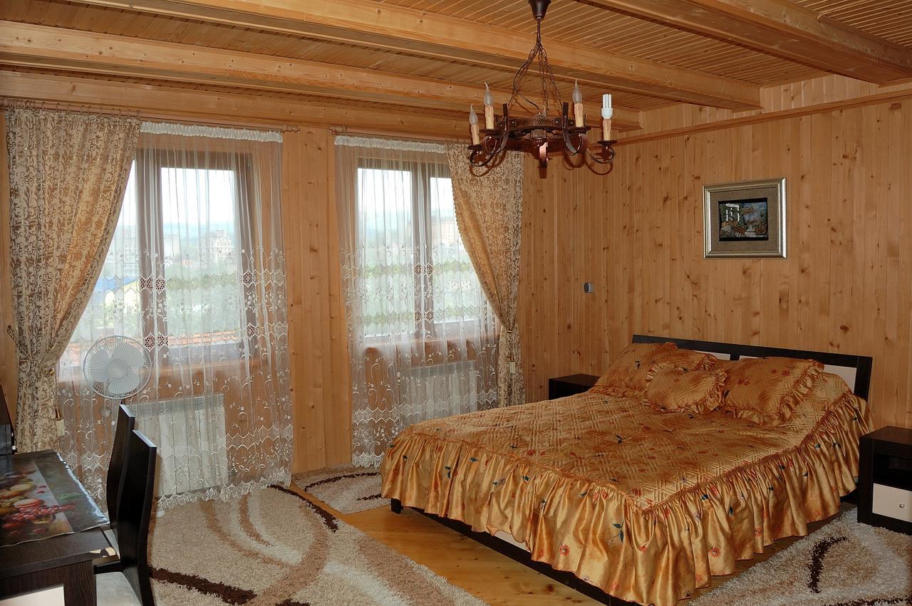 Hotel U Olgi à Trouskavets Extérieur photo