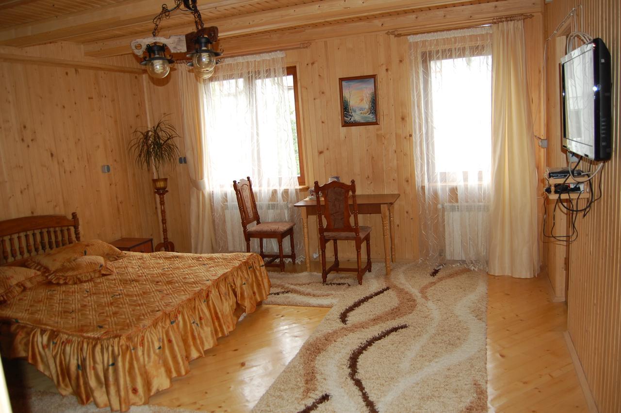 Hotel U Olgi à Trouskavets Extérieur photo