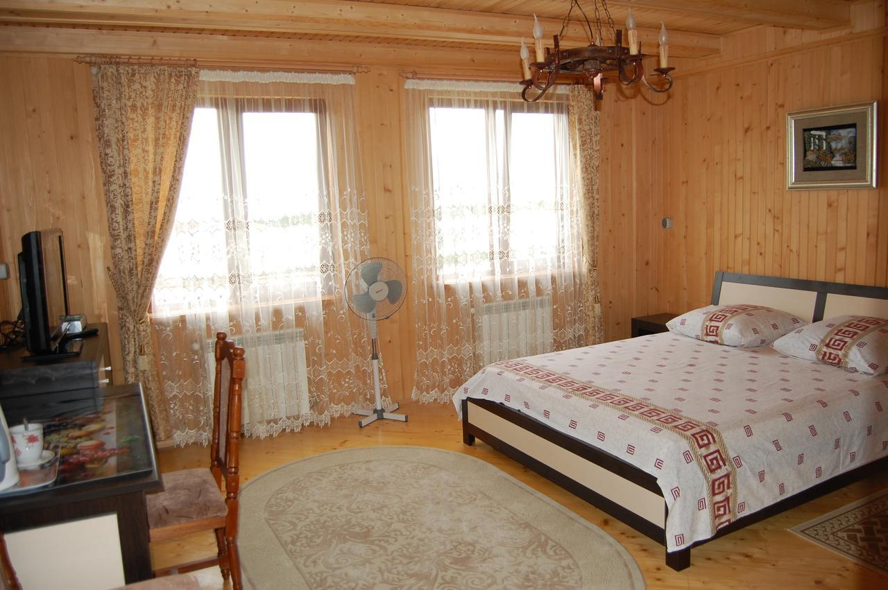 Hotel U Olgi à Trouskavets Extérieur photo
