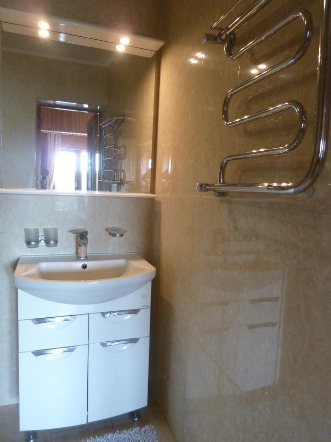 Hotel U Olgi à Trouskavets Extérieur photo