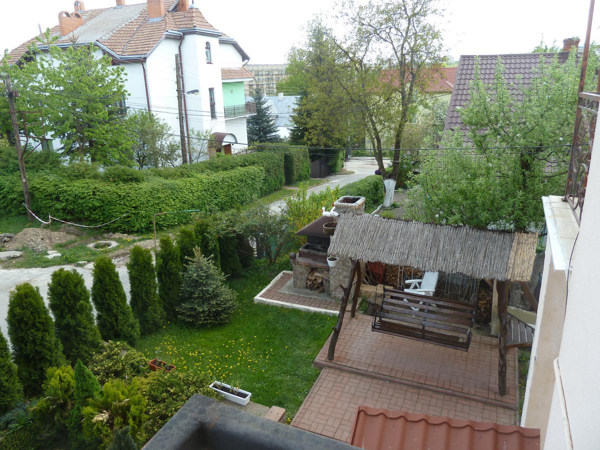 Hotel U Olgi à Trouskavets Extérieur photo