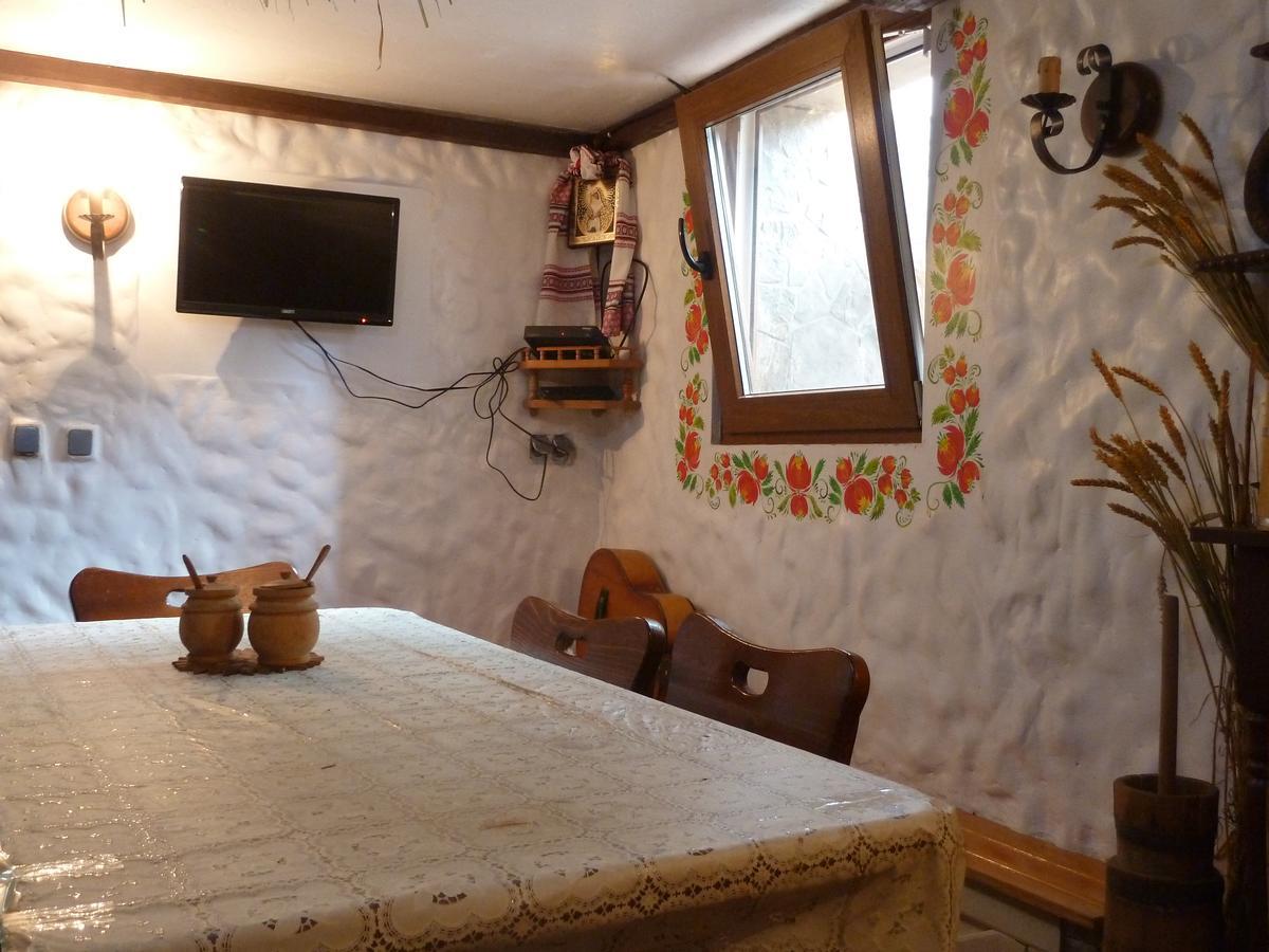 Hotel U Olgi à Trouskavets Extérieur photo